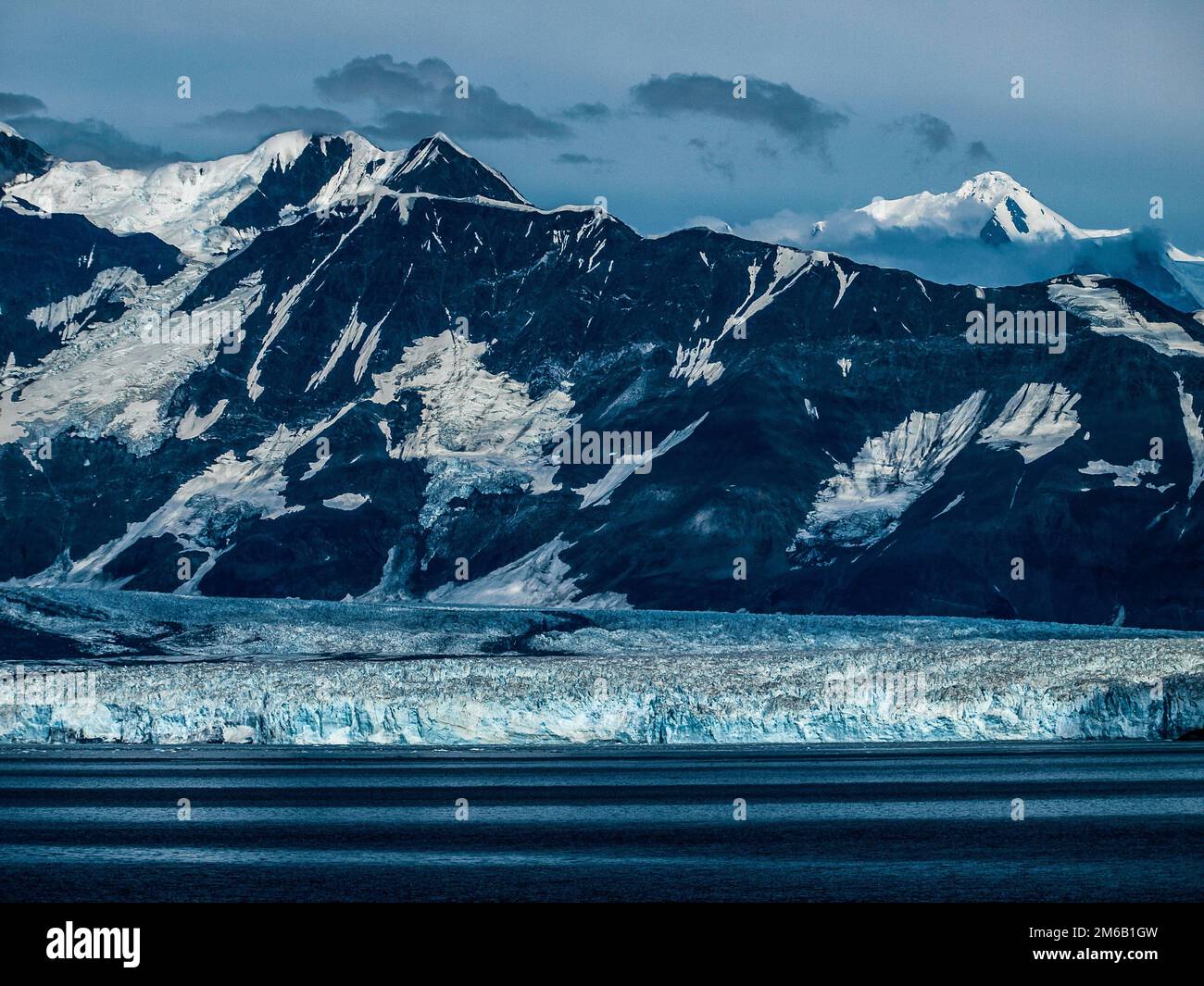Glaciers of alaska hi-res stock photography and images - Alamy