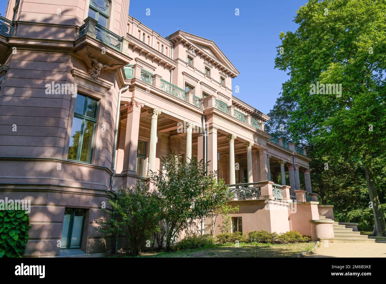 Biesdorf Palace, MarzahnHellersdorf, Berlin, Germany Stock Photo Alamy
