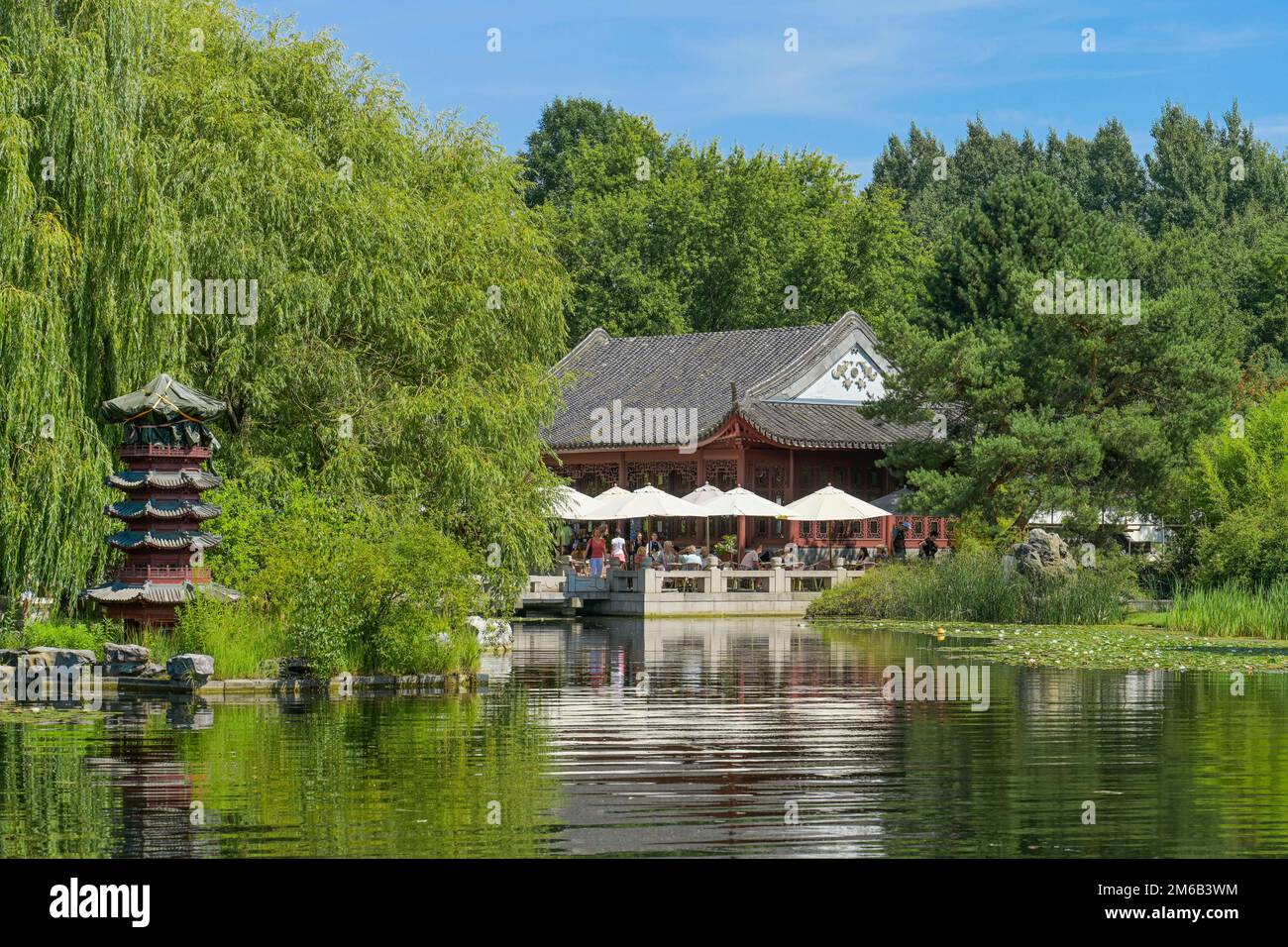 Teahouse, Chinese Garden, Gardens of the World, Marzahn, Berlin ...