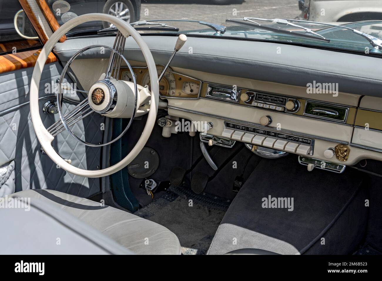 Car dash hi-res stock photography and images - Alamy