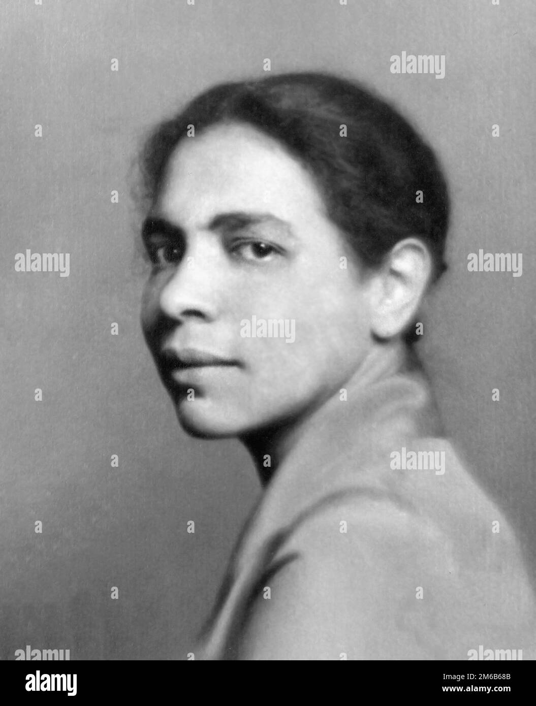 Nella Larsen. Portrait of the American novelist, Nellallitea "Nella