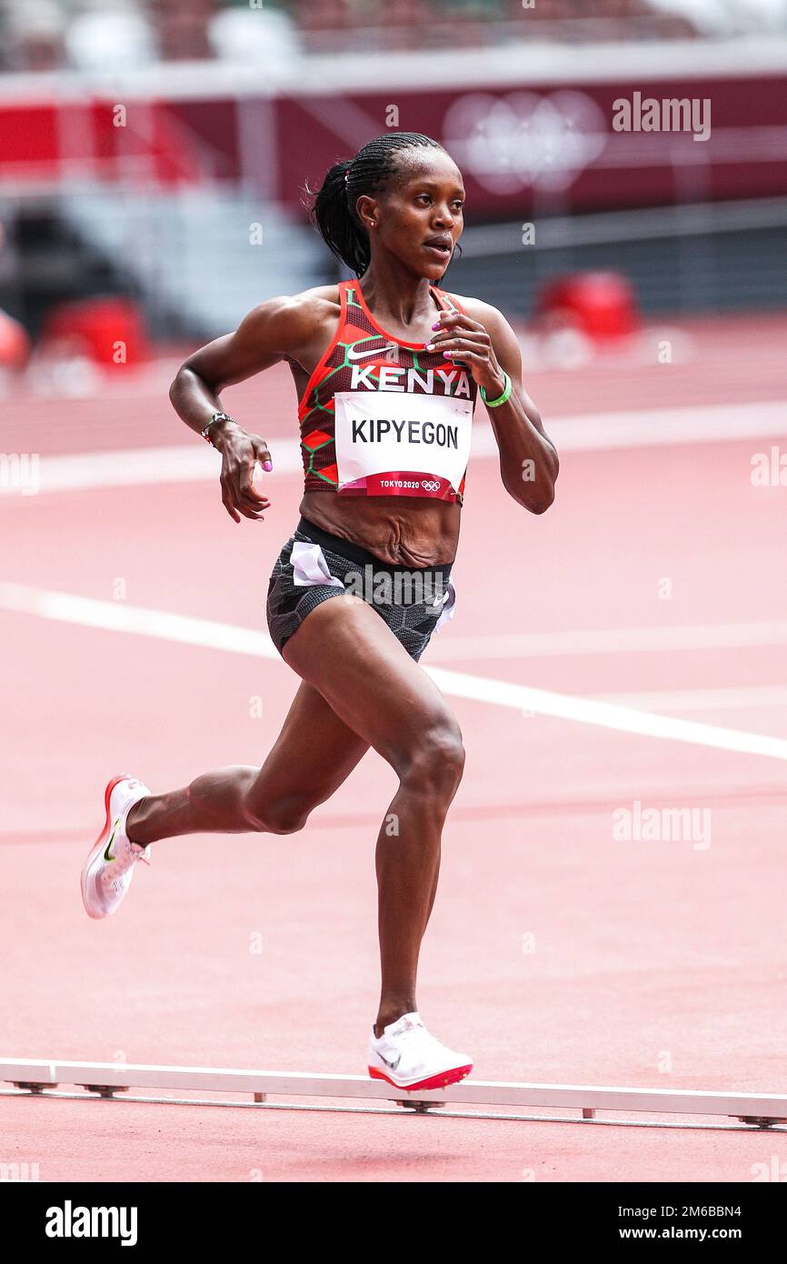 Faith Kipyegon (KEN) competing in the Women's 1500 metres heats at the 2020 (2021) Olympic Summer Games, Tokyo, Japan Stock Photo