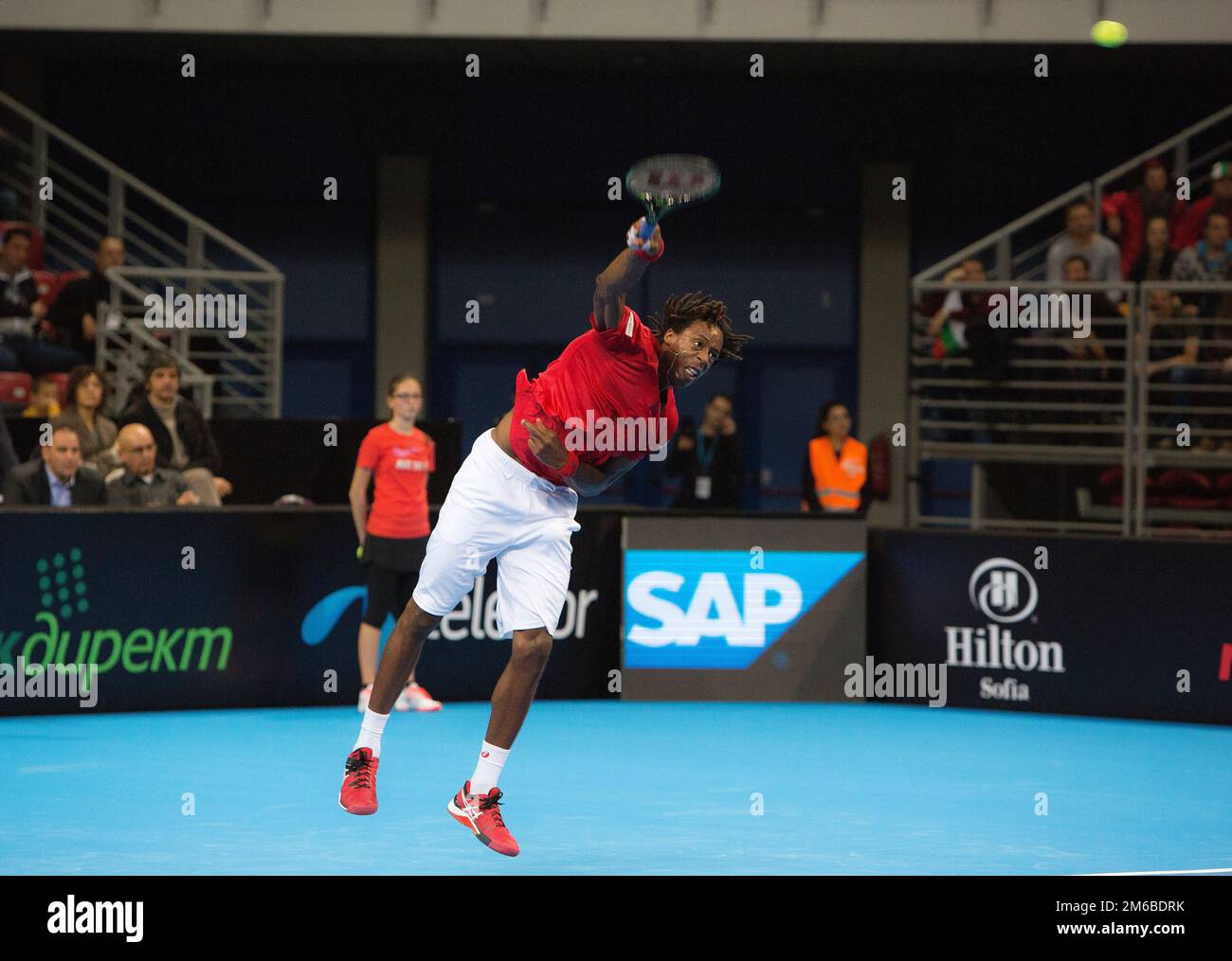 Grigor Dimitrov defeated Monfils in a demonstrative match in Arena ...