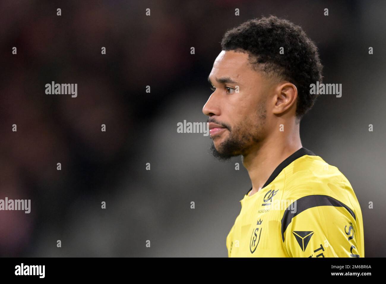 LILLE - Stade Reims goalkeeper Yehvann Diouf during the French Ligue 1 match between Lille OSC and Stade de Reims at Pierre-Mauroy Stadium on January 2, 2022 in Lille, France. AP | Dutch Height | Gerrit van Cologne Stock Photo