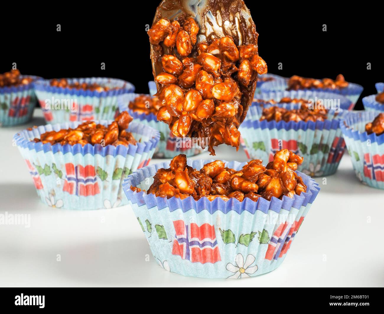 Puffed rice chocolate cup cakes Stock Photo Alamy