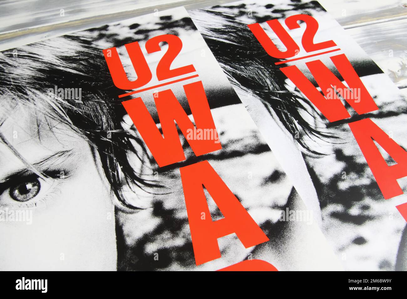 U2 War Album Cover Hi-res Stock Photography And Images - Alamy