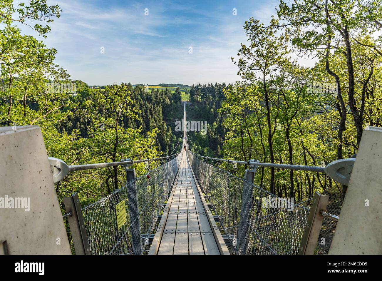 Large suspension bridge hi-res stock photography and images - Alamy