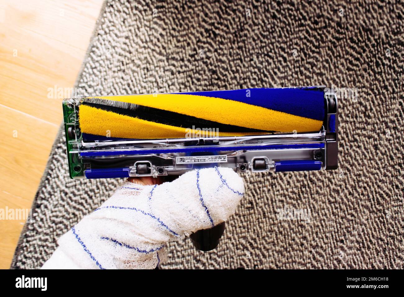 Dyson laser slim fluffy cleaner hi-res stock photography and images - Alamy