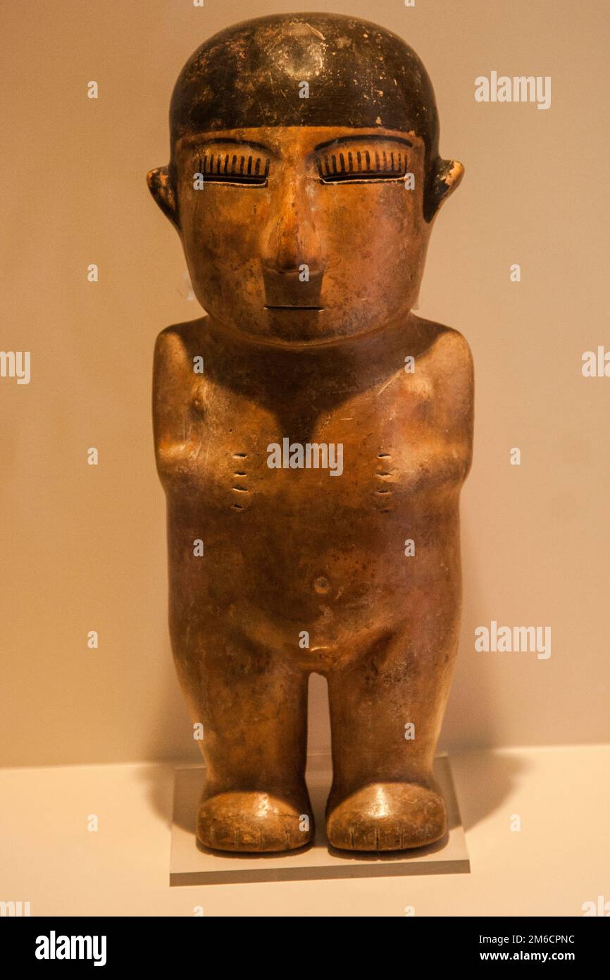 Ancient statue of a naked women Stock Photo - Alamy