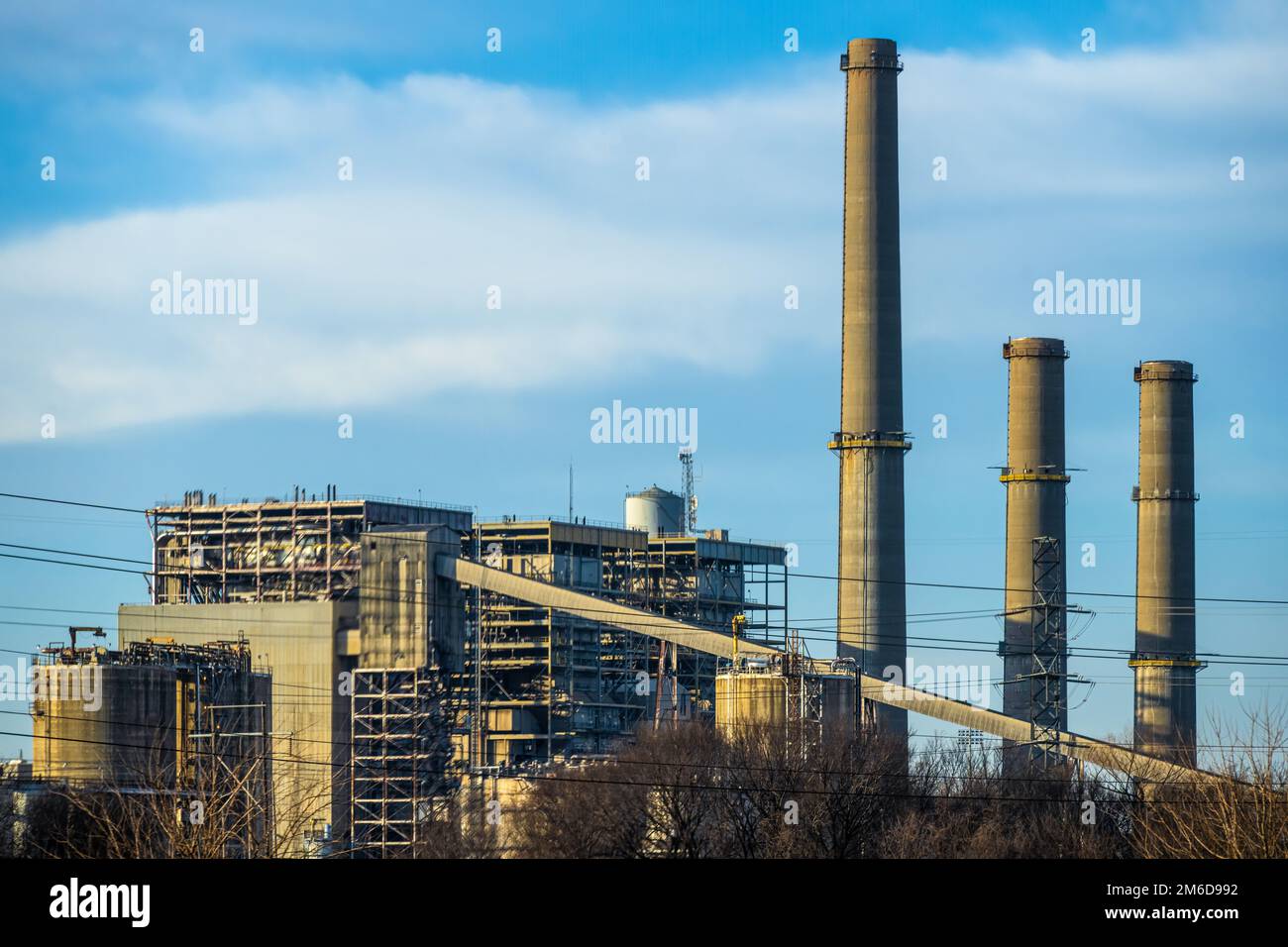 OG&E Muskogee Power Plant, a gas and coal-fired electric generating plant in Fort Gibson, Oklahoma. (USA) Stock Photo