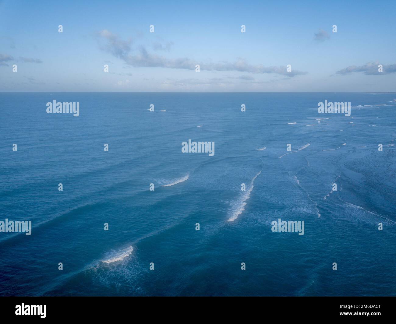 Waves indian ocean on shore hi-res stock photography and images - Alamy