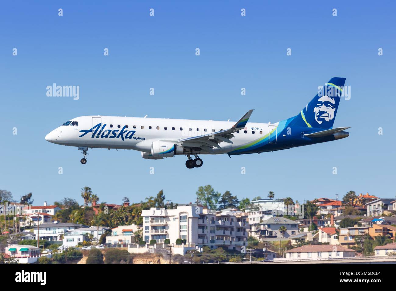 アラスカ航空　レトロ塗装　エンブラエル　1/200 1/200th Models - Alaska Airlines