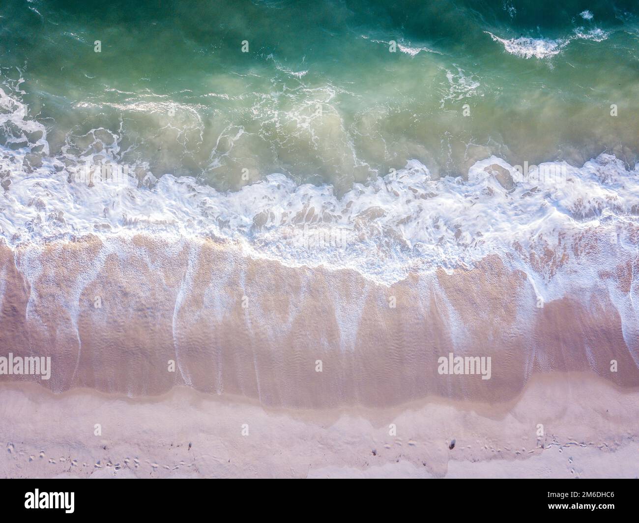 Drone scenery paradise shore beach hi-res stock photography and images ...