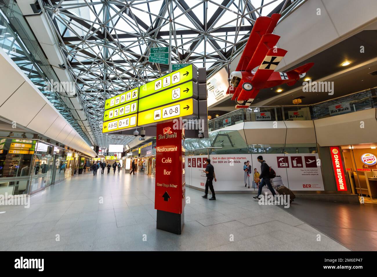 Flughafen Berlin Tegel TXL Airport Terminal in Deutschland Stock Photo Alamy