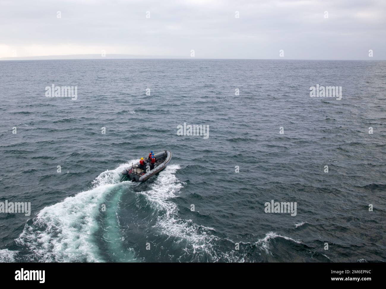 220427-N-XK047-1016 PACIFIC OCEAN (April 27, 2022) – Sailors depart in ...