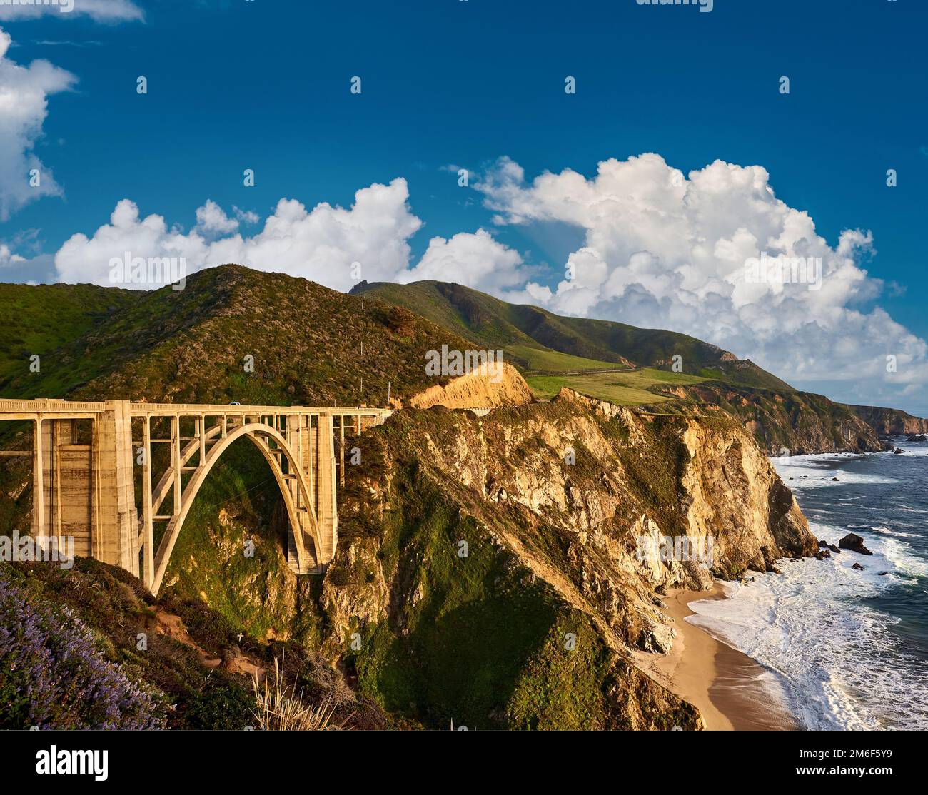 Bixby Creek Bridge on Highway 1, California Stock Photo Alamy