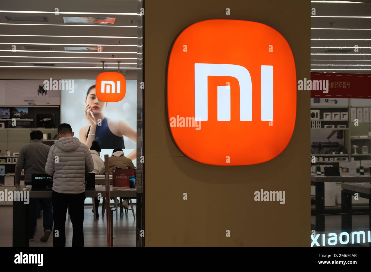 Xiaomi electronics hires stock photography and images Alamy