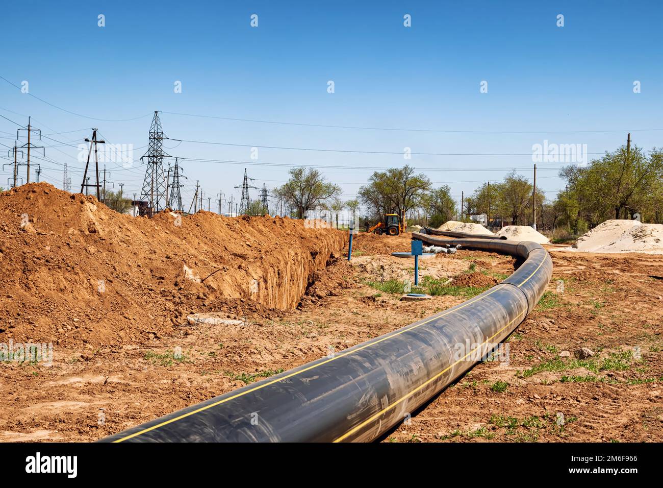 Installation of an underground process pipeline made of polyethylene ...