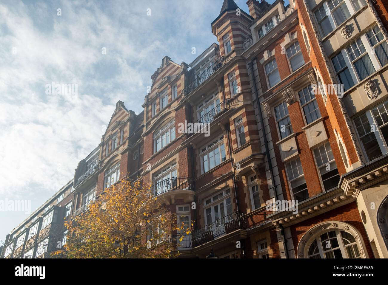 Knightsbridge, London- Upmarket luxury townhouses in Knightsbridge area of central West London Stock Photo