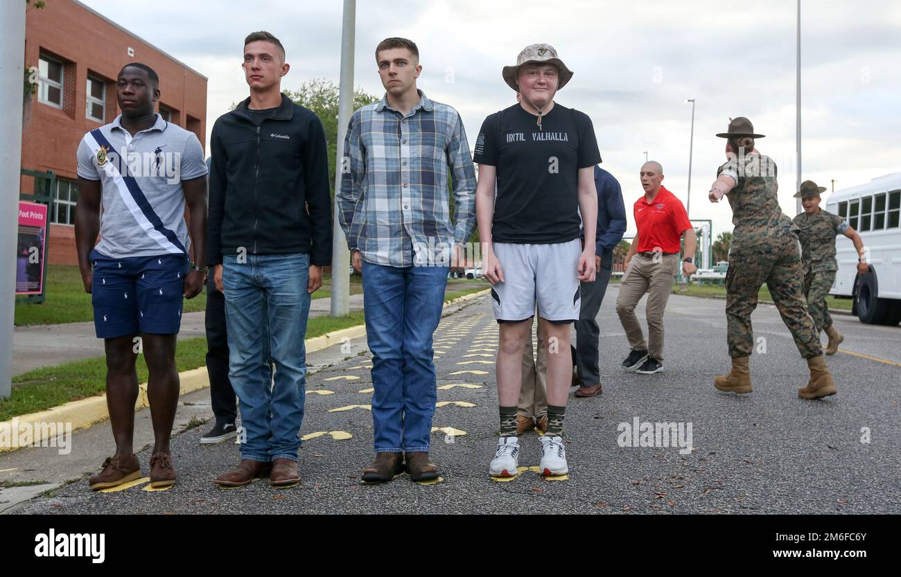 Marines boot camp parris island hi-res stock photography and images - Alamy