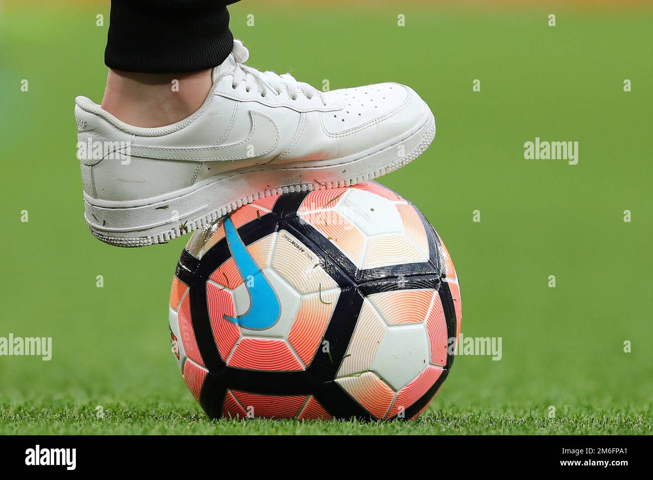 The official matchball of the fa cup hi-res stock photography and images -  Alamy