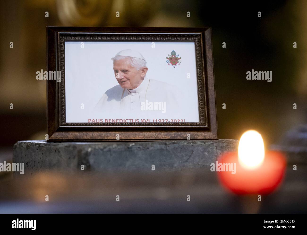 ROERMOND - A photo of the Pope during a memorial service for Pope Emeritus Benedict XVI in St. Christopher's Cathedral. Benedict passed away at the age of 95. He was pope from 2005 to 2013 and resigned for health reasons. ANP SEM VAN DER WAL netherlands out - belgium out Stock Photo