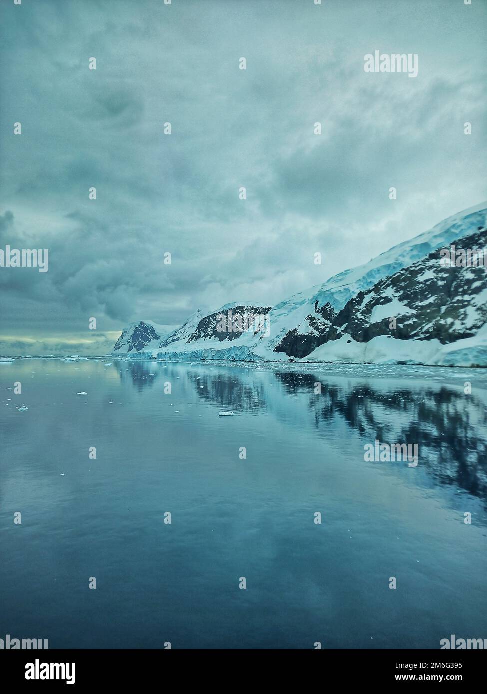 antarctica,antartica,antarctica landscape,nature,ice filled mountains ...