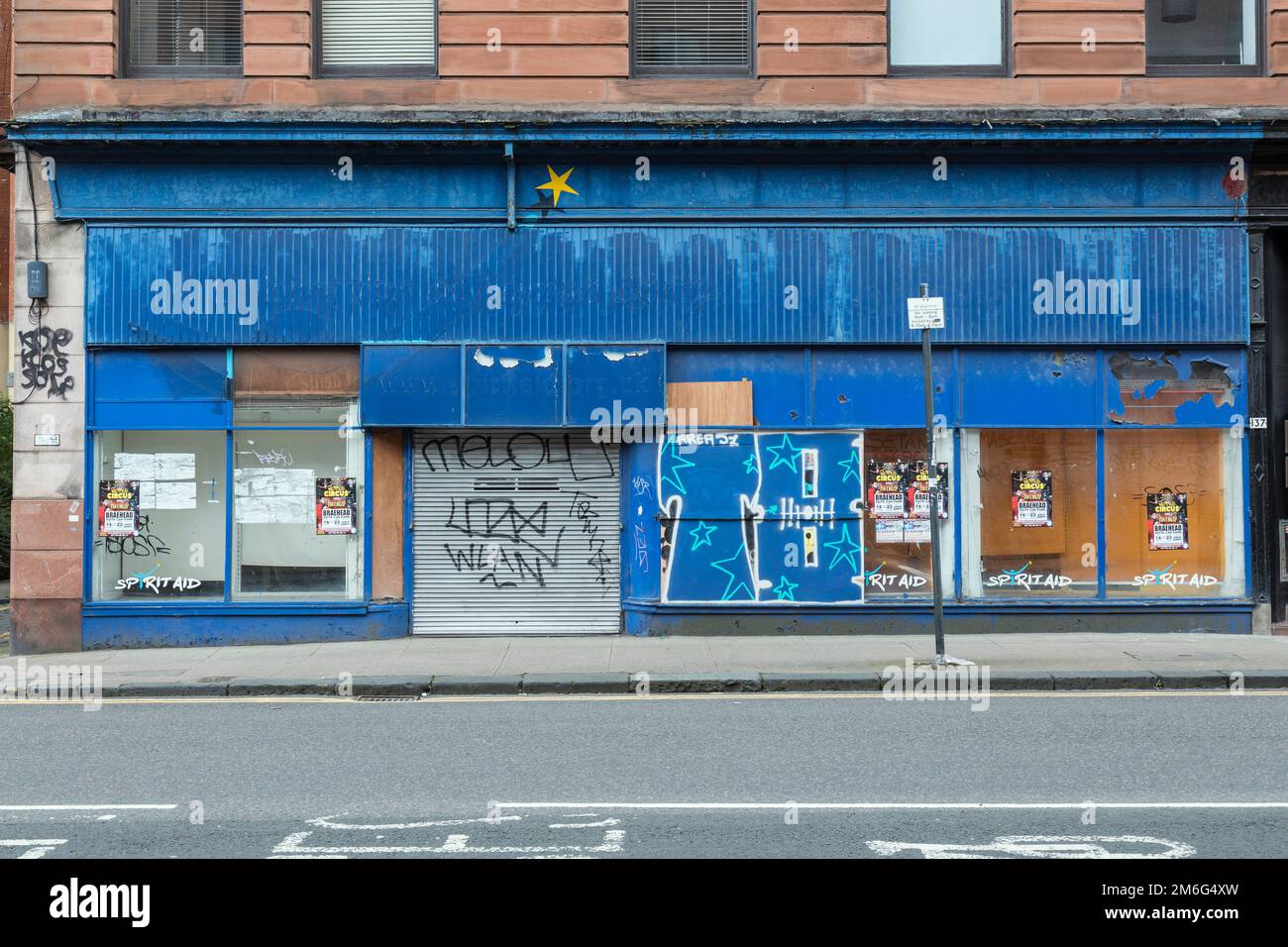 Exterior of a closed shop building, Glasgow, Scotland, UK Stock Photo