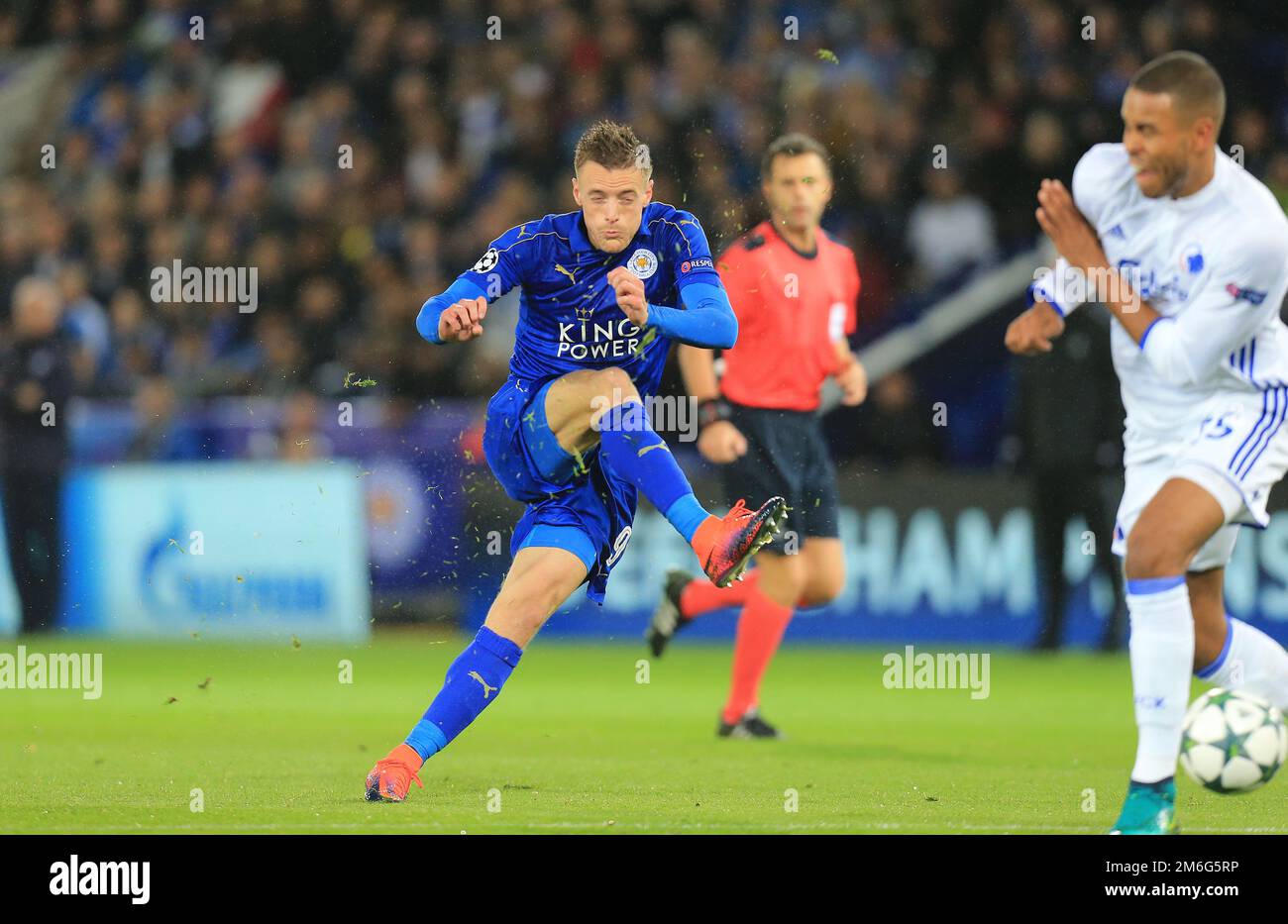 jamie-vardy-2016-goal-hi-res-stock-photography-and-images-alamy