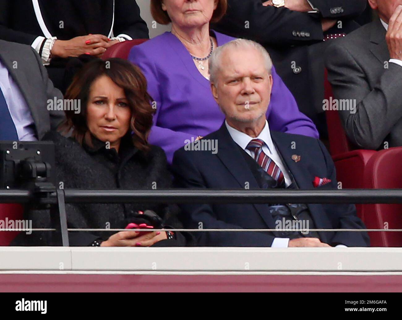 London, UK. 04 January 2023 David Gold co-chairman of West Ham United has passed way today. David is pictured with Jacqueline Gold during the Premier League match between West Ham United and Everton played at the London Stadium, London, UK. Credit: Jason Mitchell/Alamy Live News Stock Photo