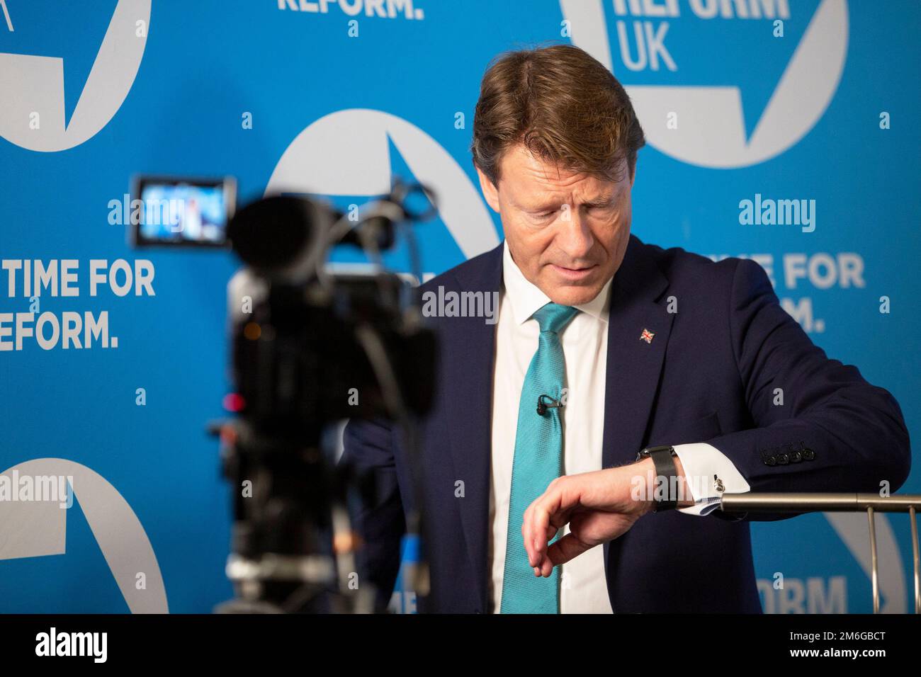 Reform uk logo hi-res stock photography and images - Alamy