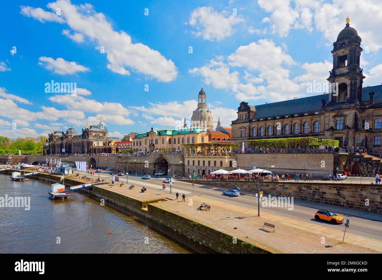 Beautiful dresden city skyline hi-res stock photography and images - Alamy