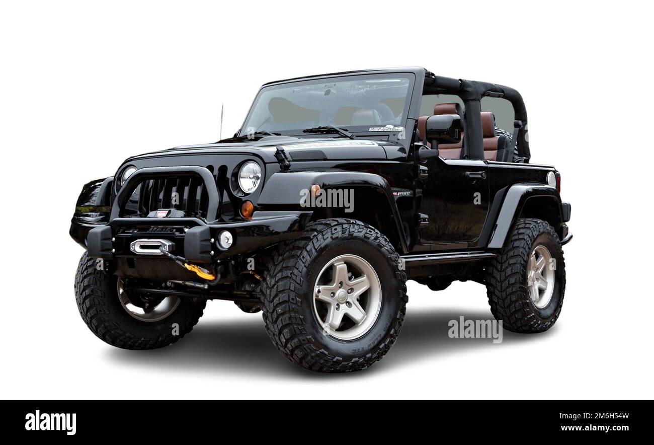 Black wrangler jeep hi-res stock photography and images - Alamy