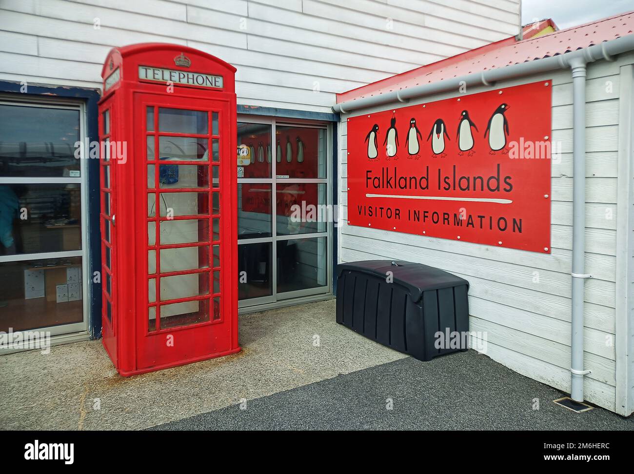 Welcome Booth Hi res Stock Photography And Images Alamy welcome-booth-hi-res-stock-photography-and-images-alamy