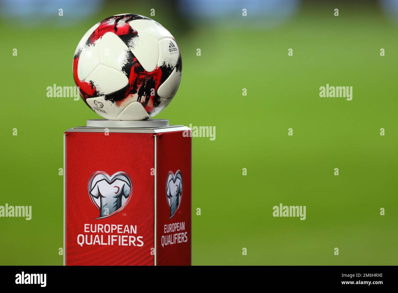 Adidas official matchball hi-res stock photography and images - Alamy