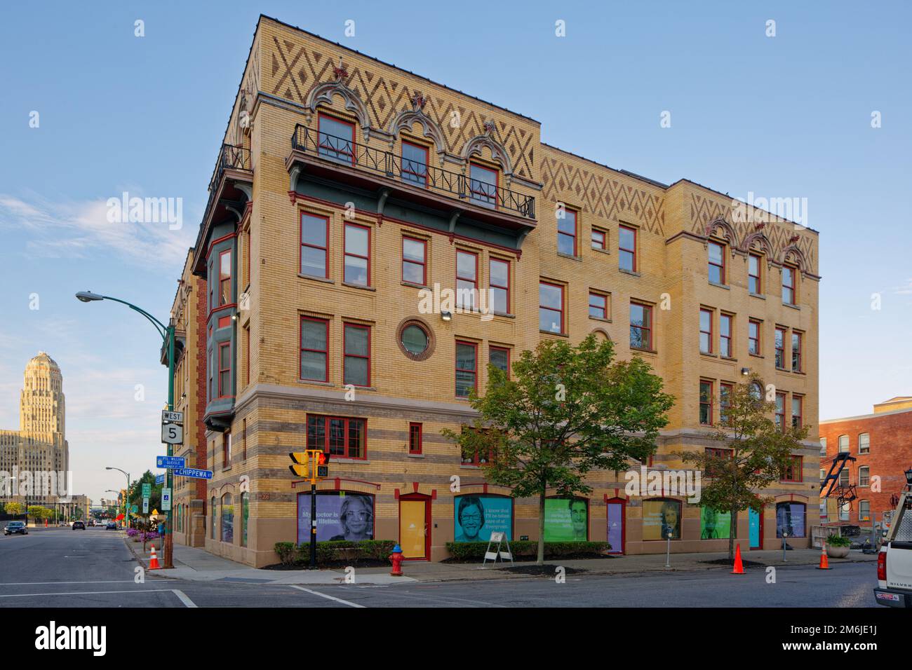 Roanoke Building at 204 South Elmwood Avenue, prior to expansion. A