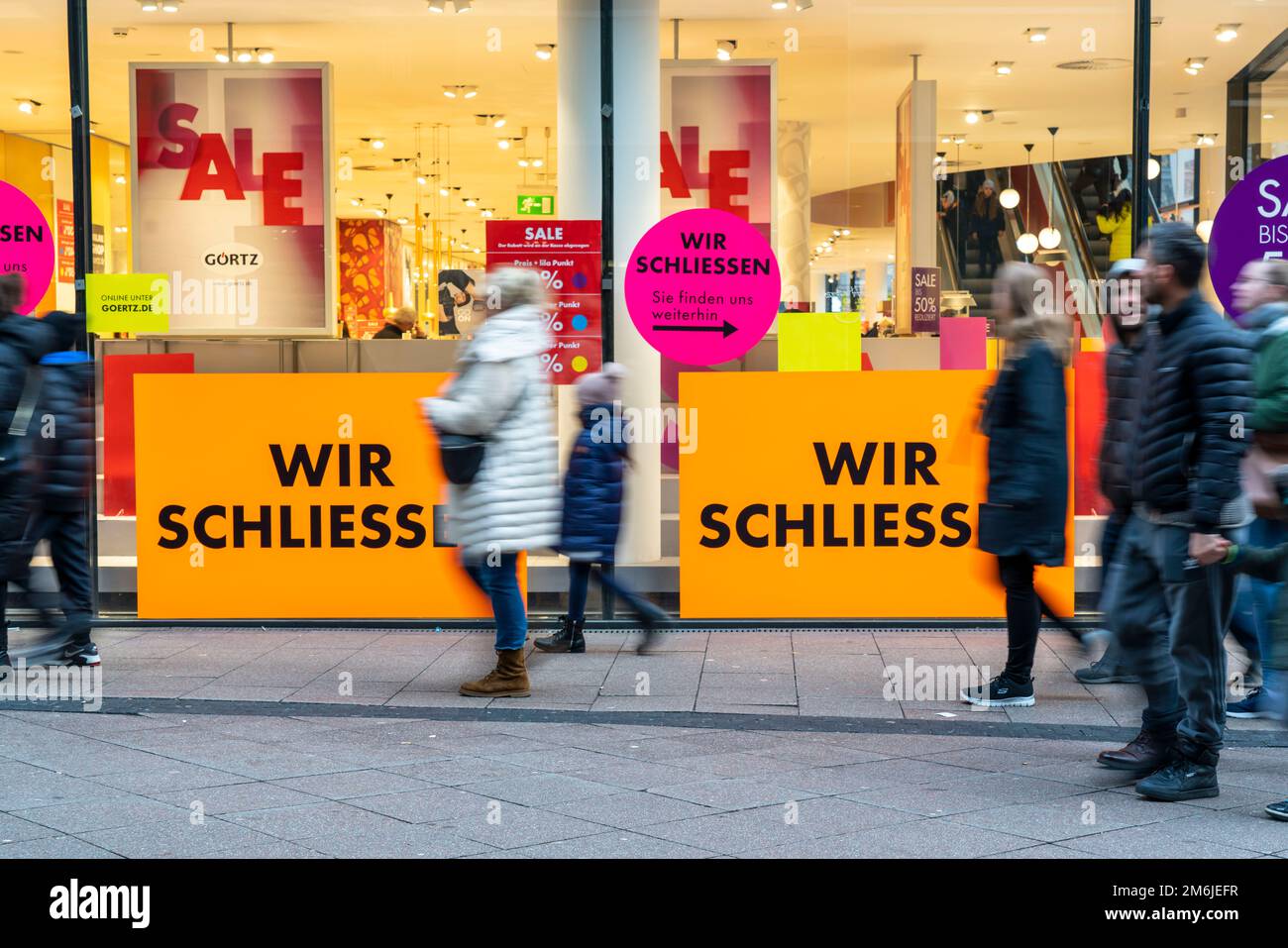 Shopping street, pedestrian zone, shoe shop closing, clearance sale, going out of business, Limbacher Straße, Essen, NRW, Germany, Stock Photo