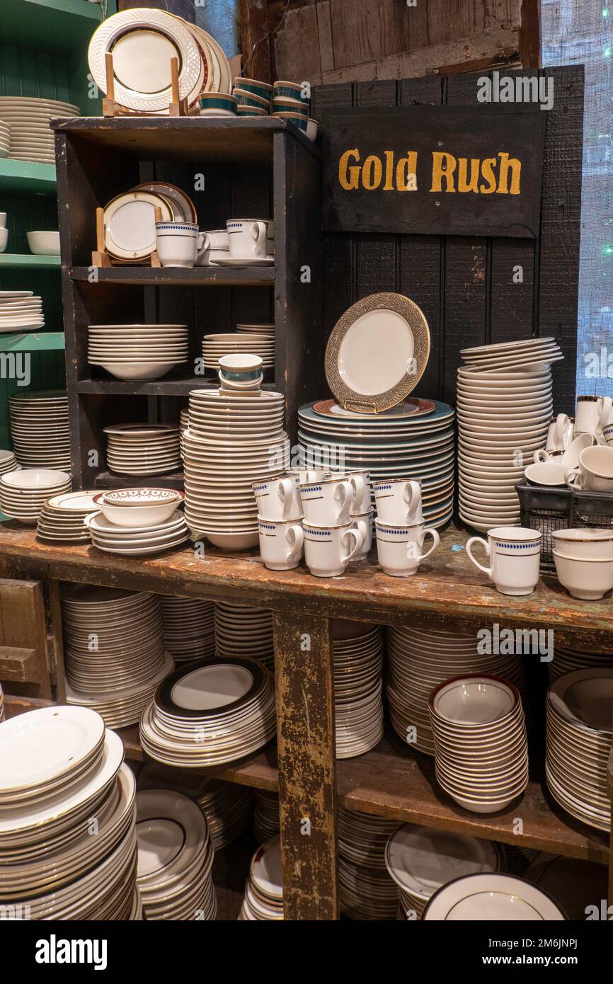 Fishs Eddy Home Goods Store, NYC Stock Photo Alamy