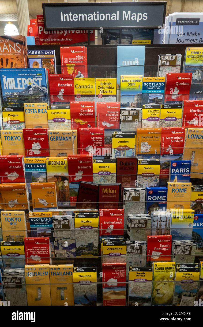 Barnes & Noble booksellers on Union Square has a large selection of maps, New York City, USA  2023 Stock Photo
