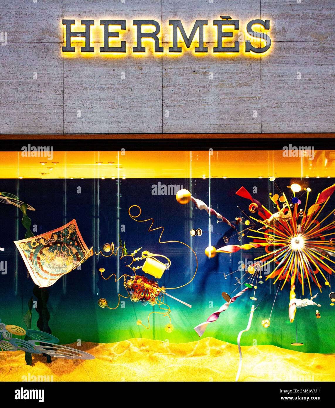 Hermes window design hi-res stock photography and images - Alamy