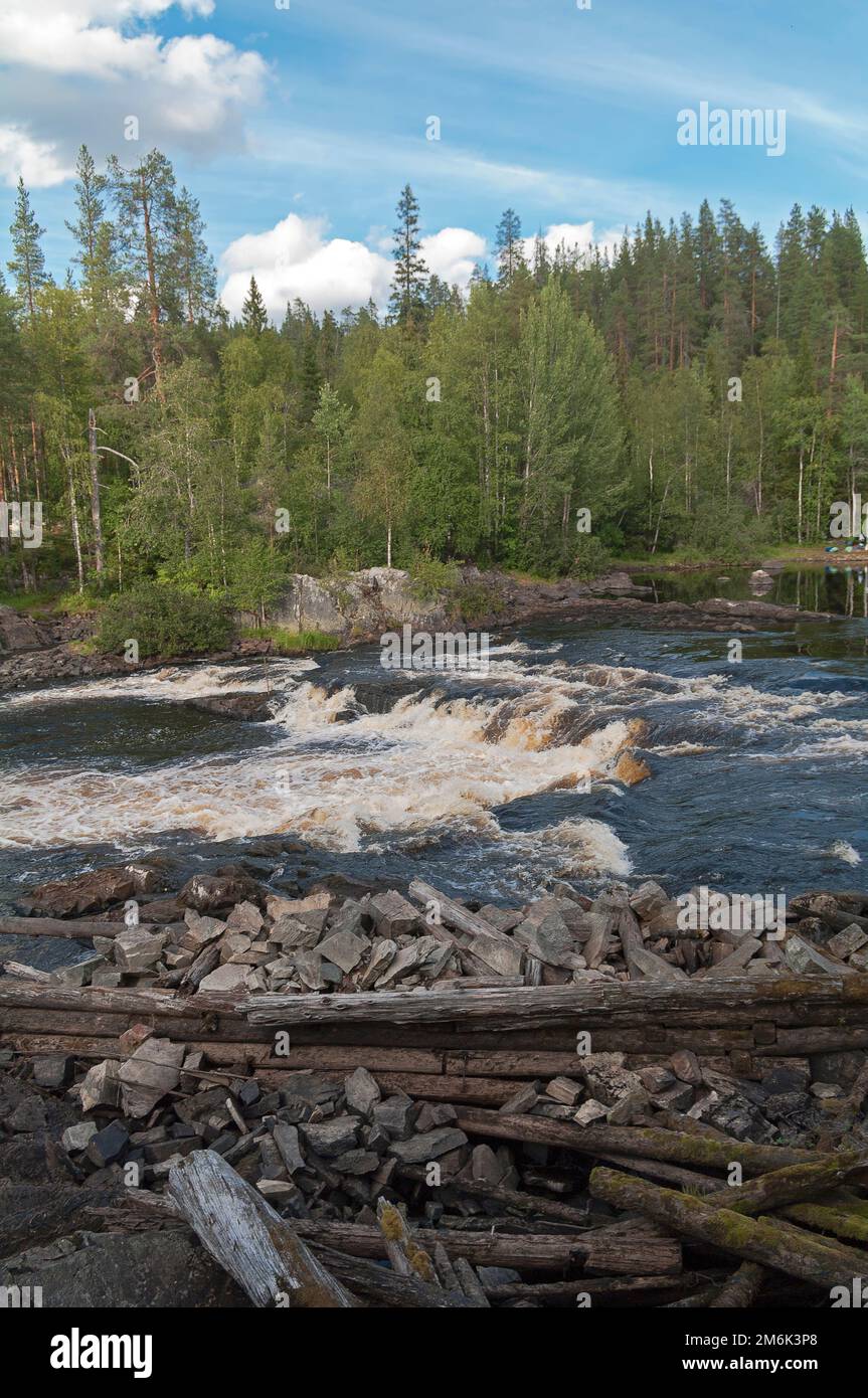 Floating logs down river hires stock photography and images Alamy