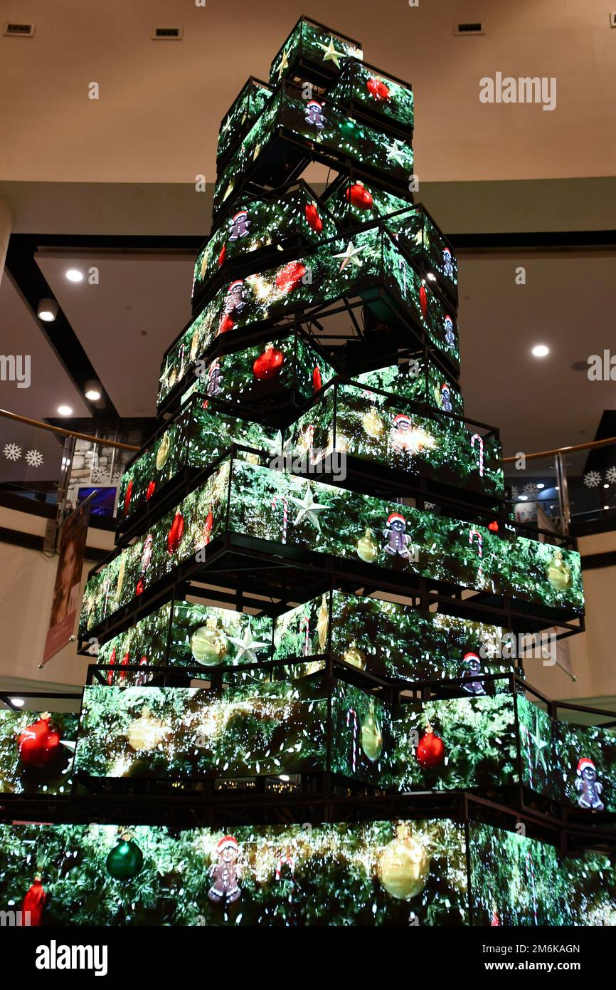 Christmas decor at Mall of the Emirates in Dubai UAE Stock Photo Alamy