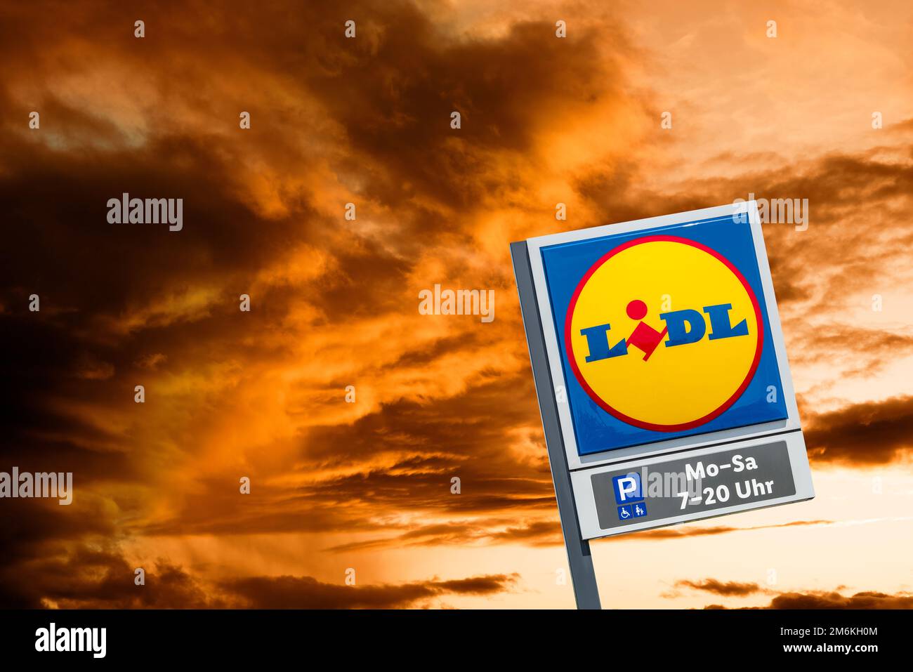 Company logo of the discounter Lidl Stock Photo