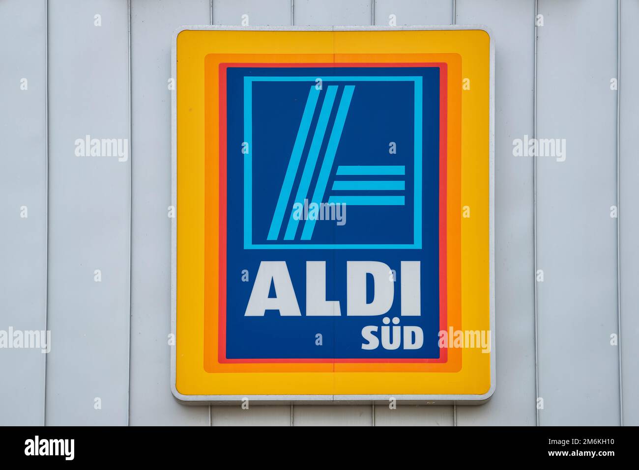 Aldi discount store company logo Stock Photo Alamy