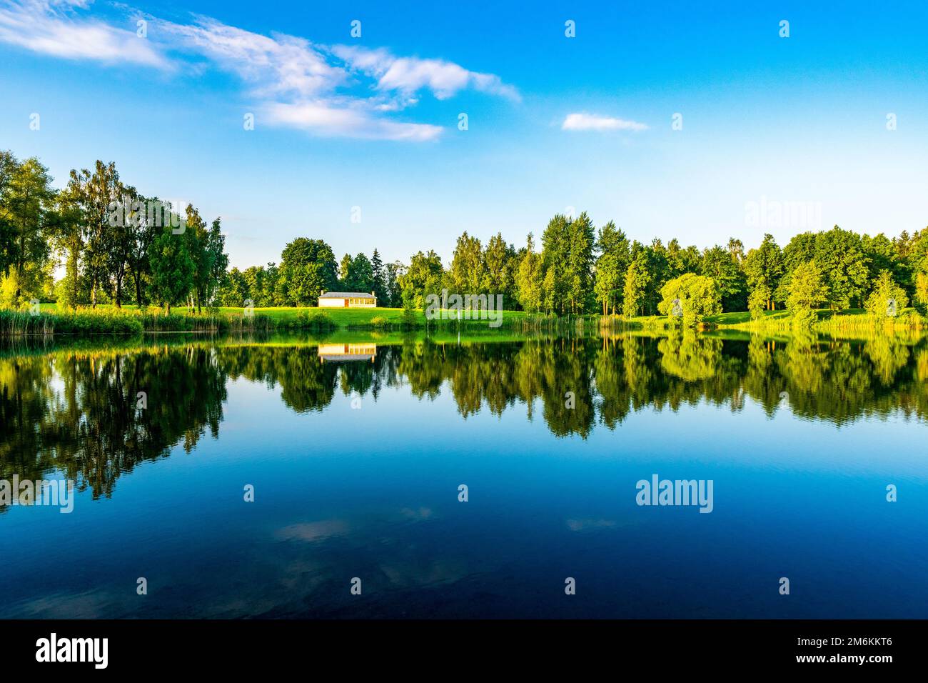 Reflections of tourism hi-res stock photography and images - Alamy