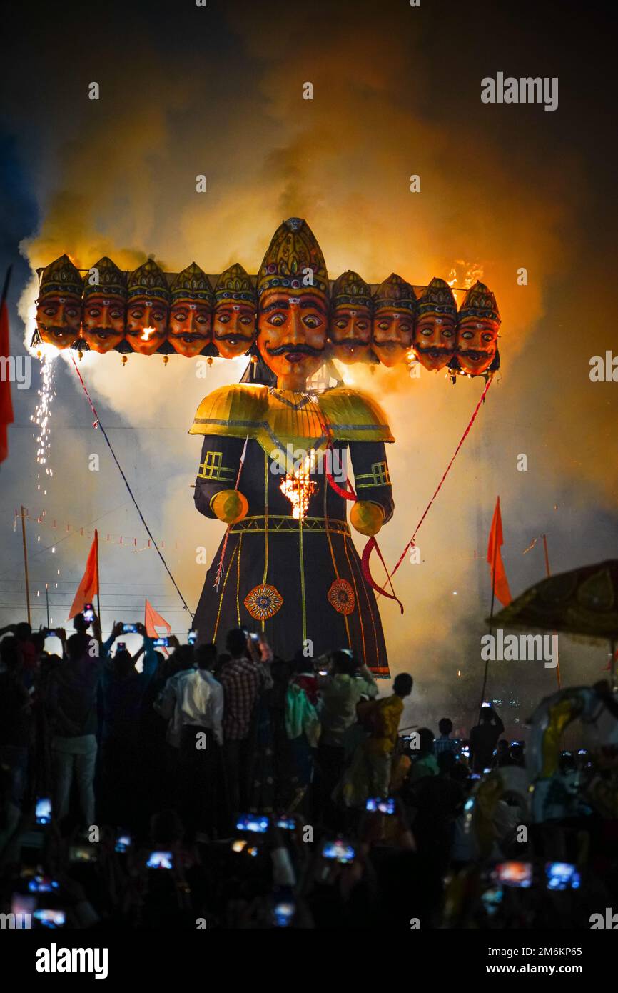 Burning of ravan hi-res stock photography and images - Alamy