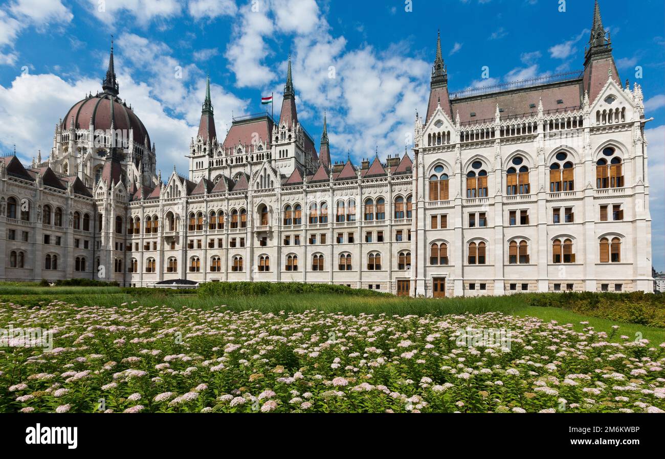 The Hungarian parliament building Stock Photo Alamy