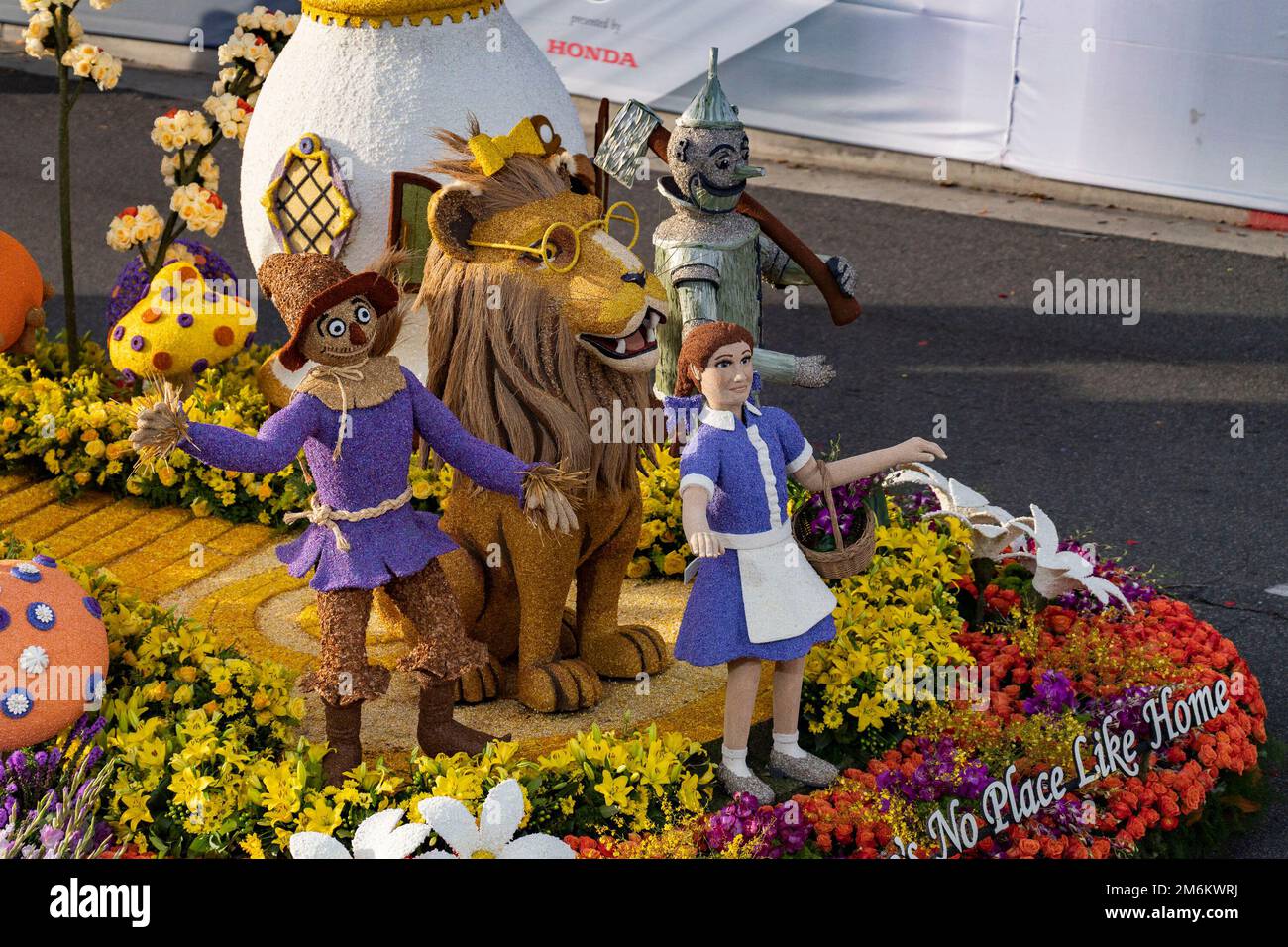 Wizard of oz float hires stock photography and images Alamy