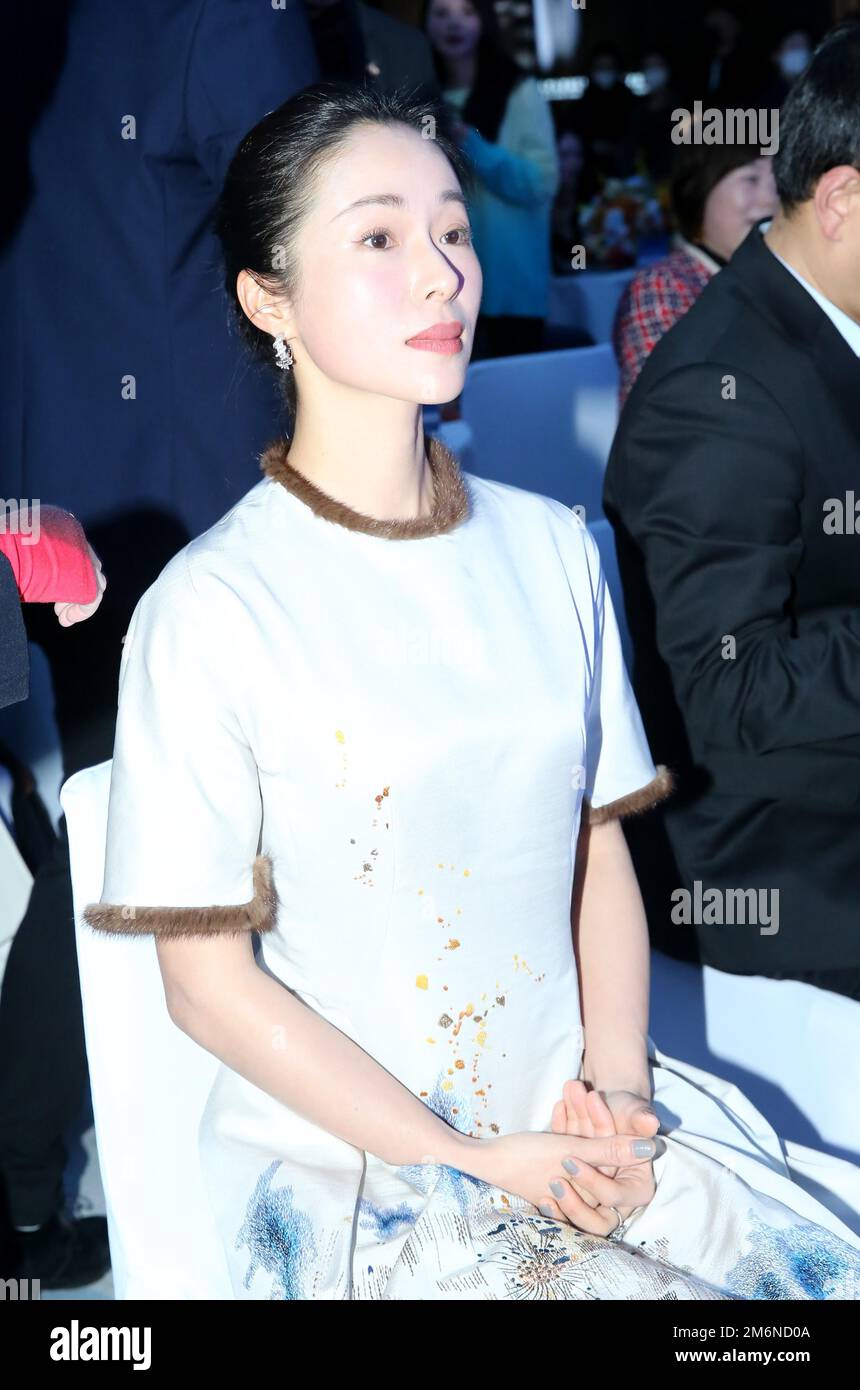 Chinese actress and singer Jiang Yiyan attended the 9th Silk Road