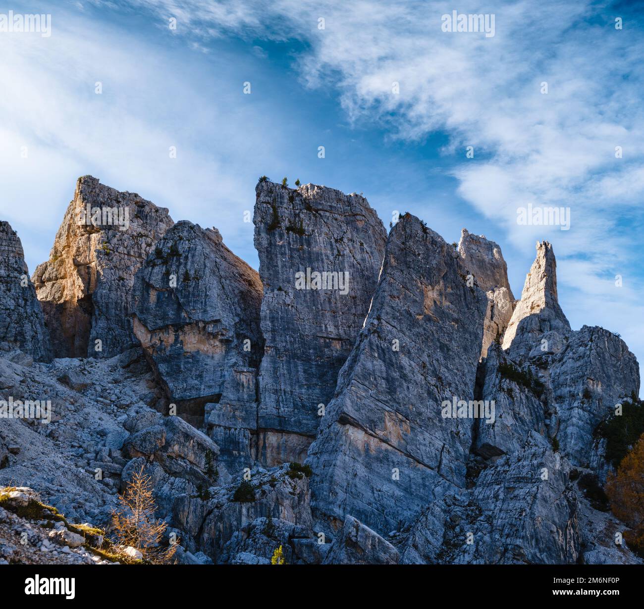 Autumn Dolomites mountain scene, Sudtirol, Italy. Cinque Torri (Five towers) rock formation. Stock Photo